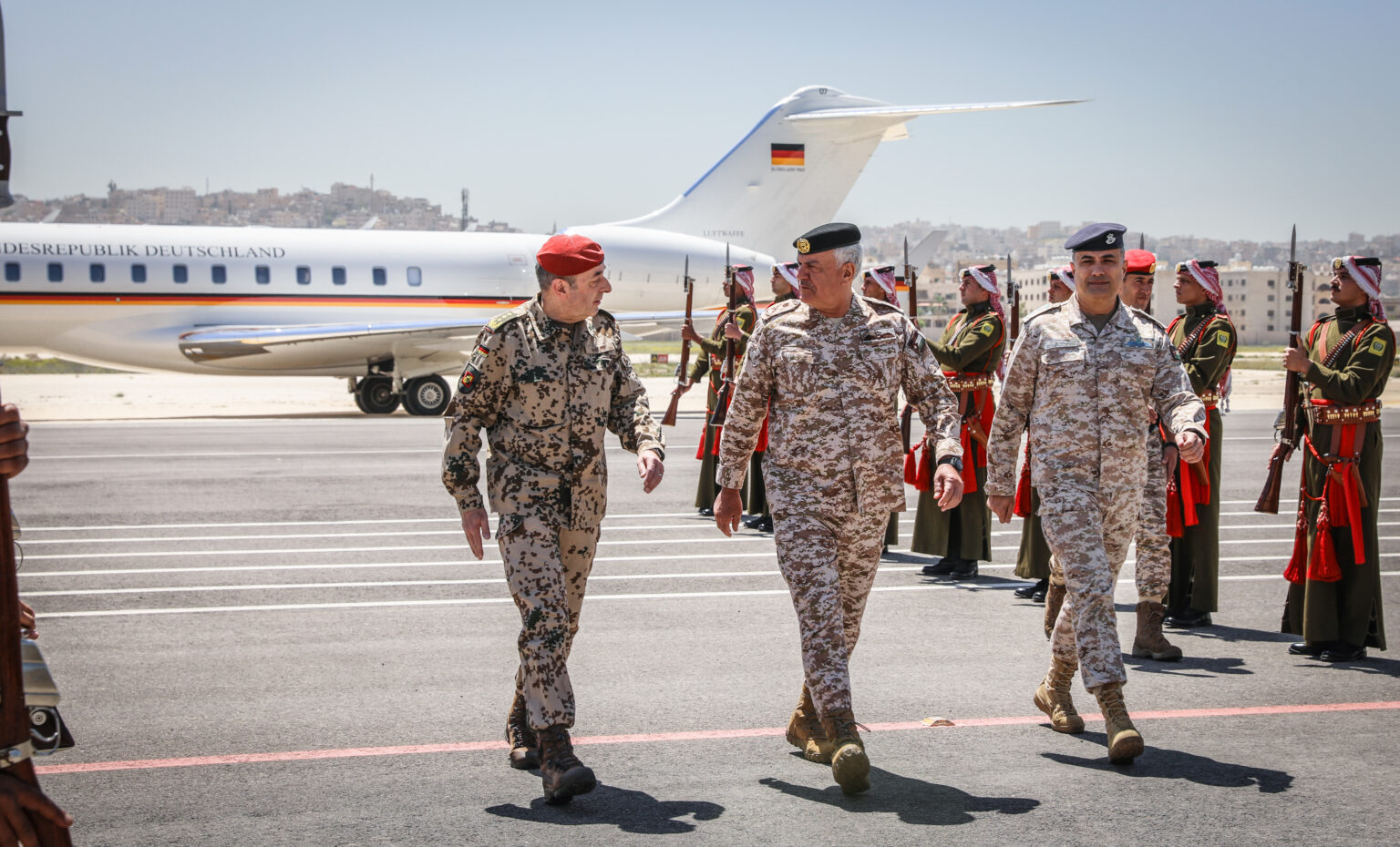 Madar Al-Saa Images 0.053546737218973295