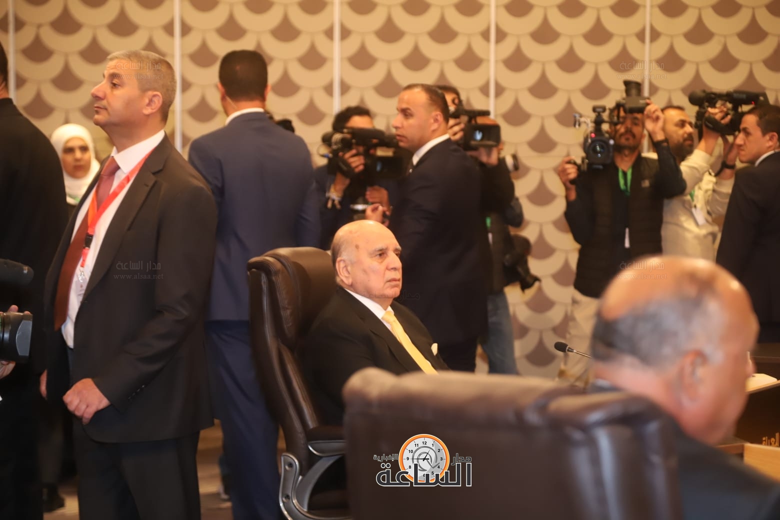 Madar Al-Saa Images 0.6761221925219394