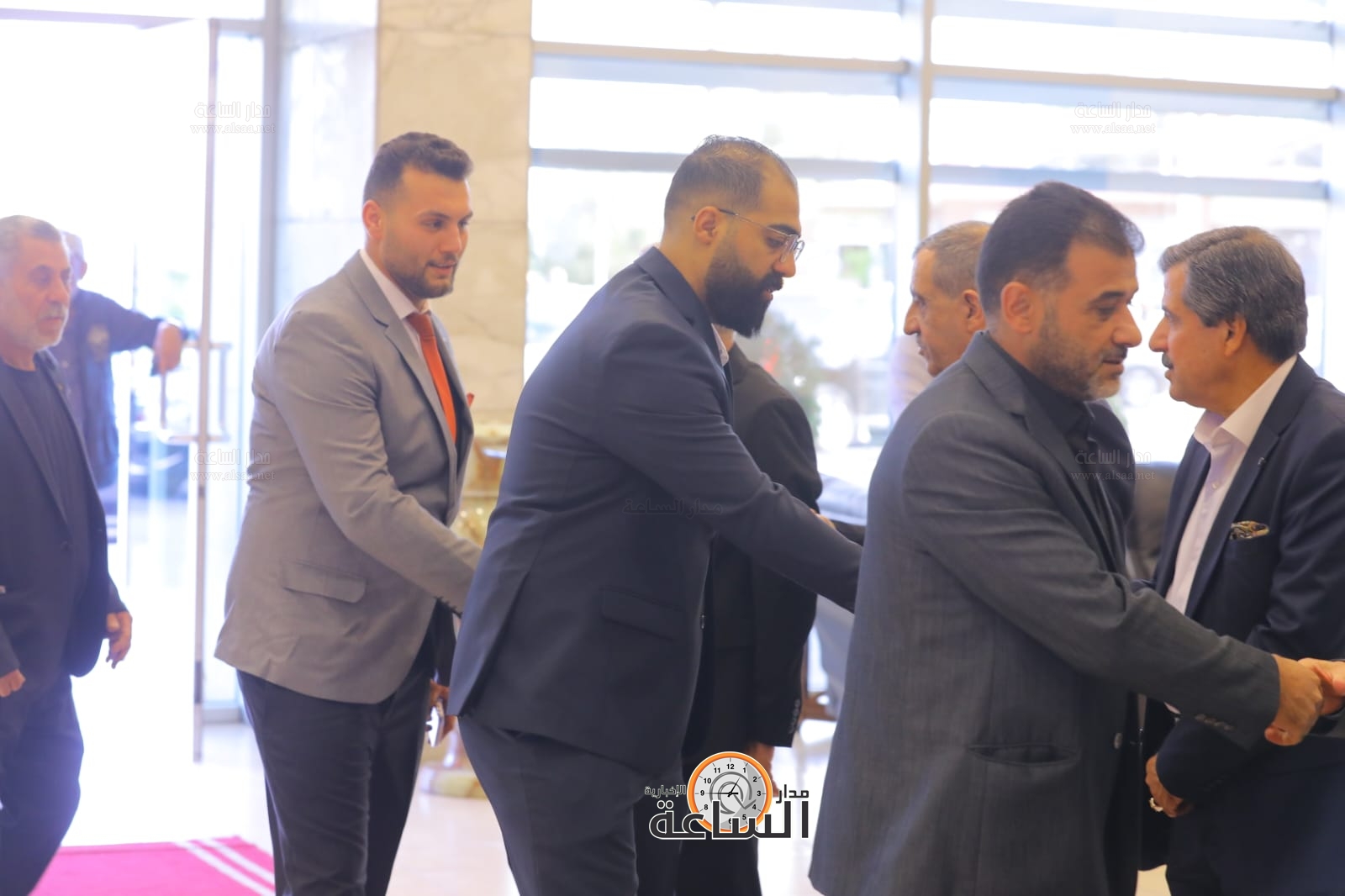 Madar Al-Saa Images 0.6535003275919249