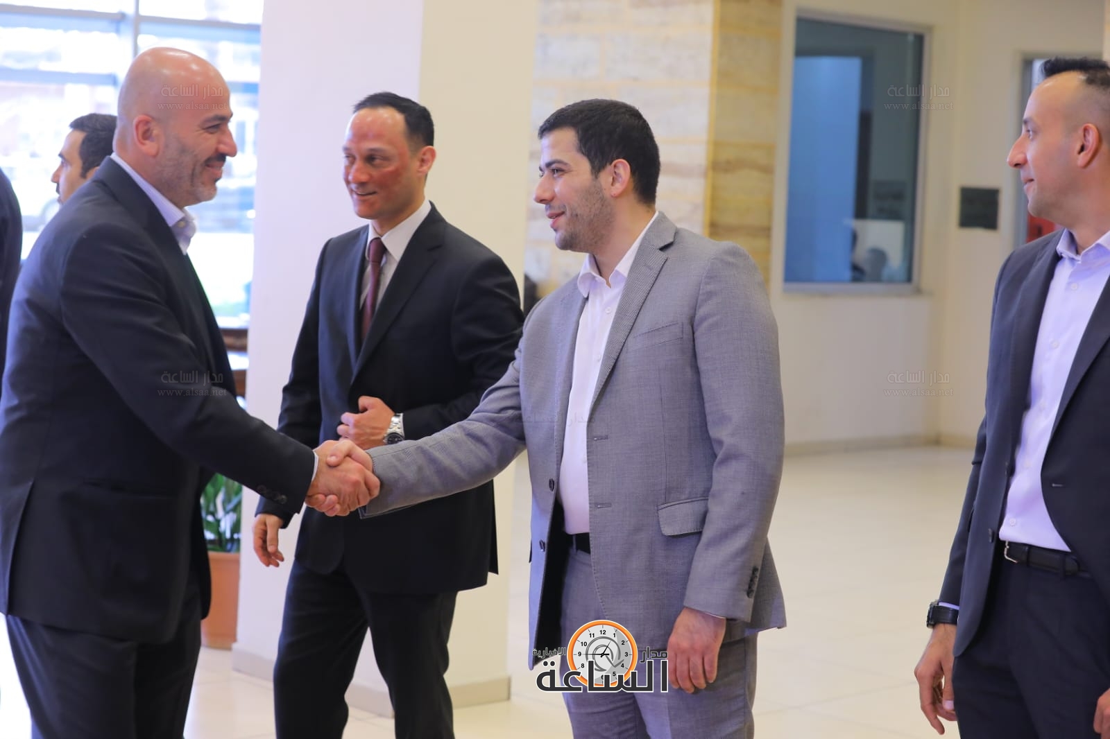 Madar Al-Saa Images 0.7850763119822974