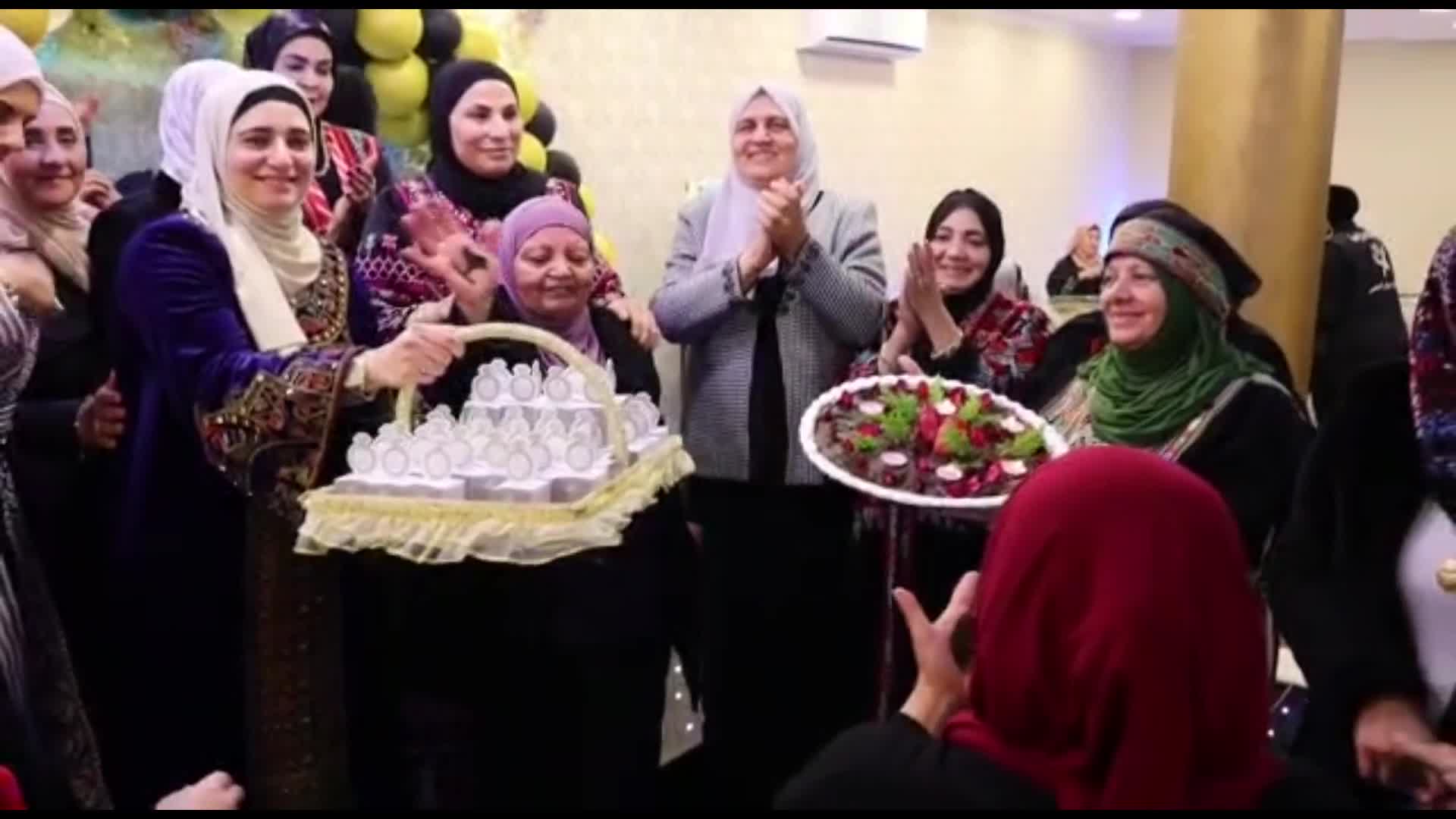 Madar Al-Saa Images 0.7617274676475261