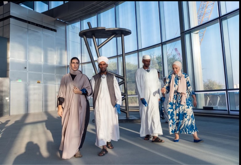 Madar Al-Saa Images 0.12790557035409922