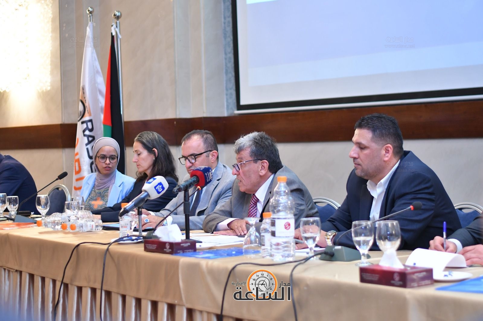 Madar Al-Saa Images 0.37621568206979683