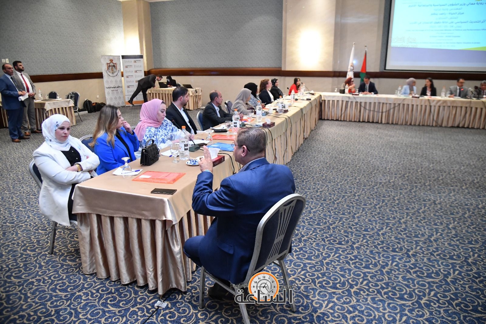 Madar Al-Saa Images 0.3060033140392273