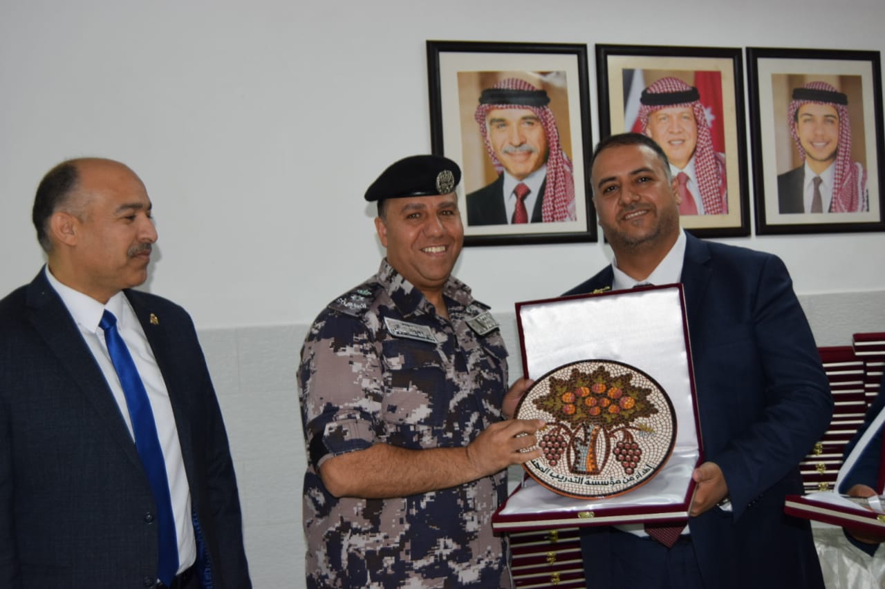 Madar Al-Saa Images 0.5680982905548577