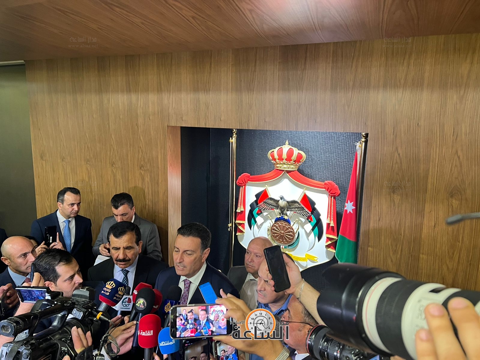 Madar Al-Saa Images 0.43109847596573614