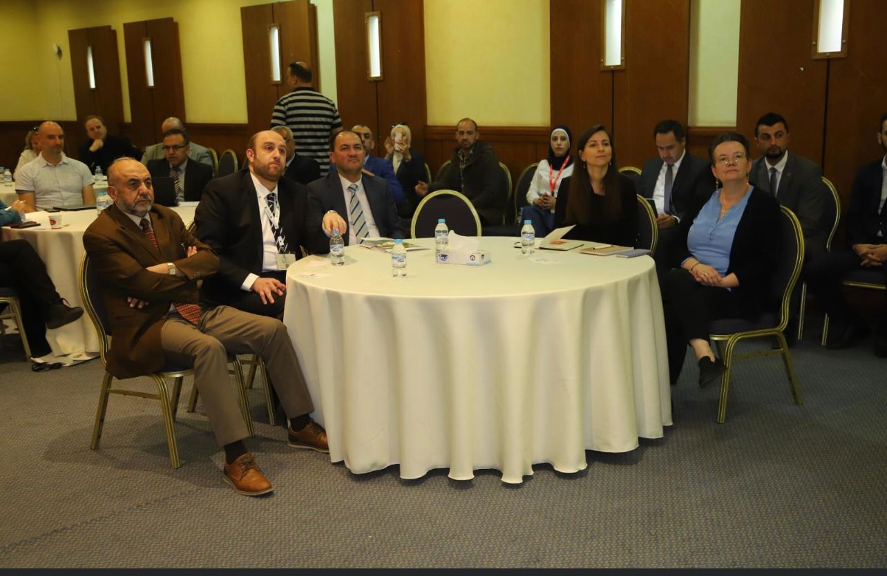 Madar Al-Saa Images 0.22605615825040637