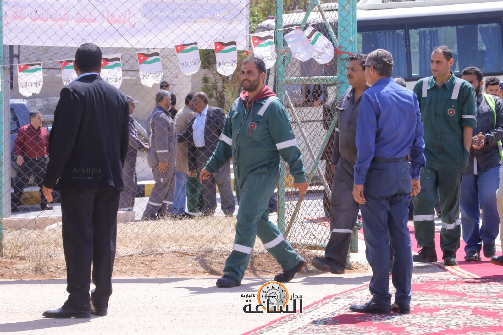 Madar Al-Saa Images 0.47399647415675505