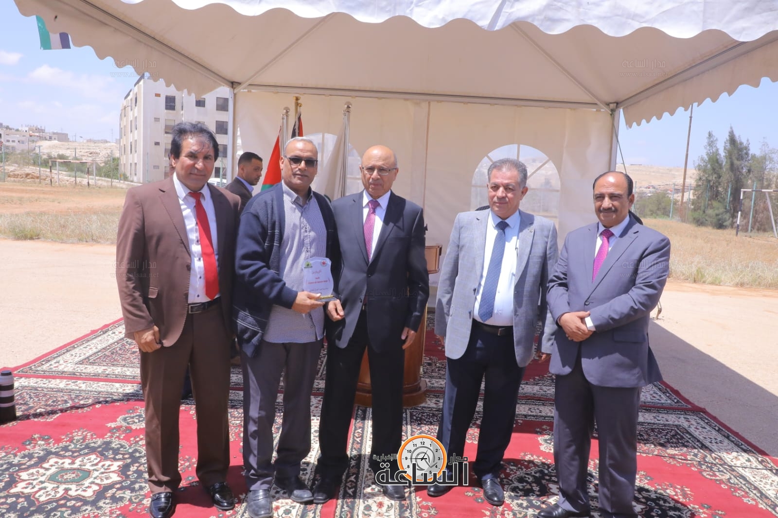 Madar Al-Saa Images 0.35540248324074963