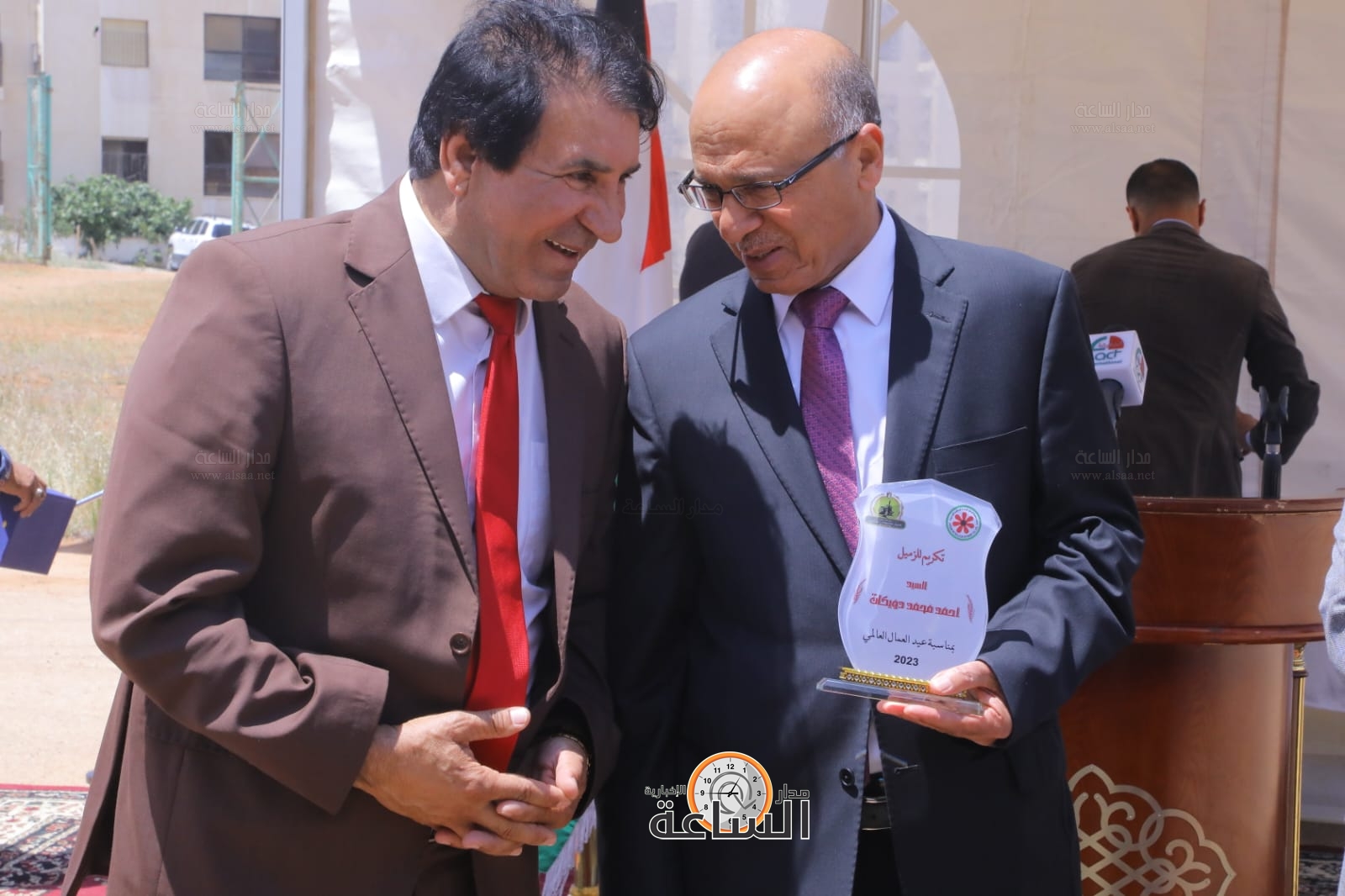 Madar Al-Saa Images 0.4944536773643926