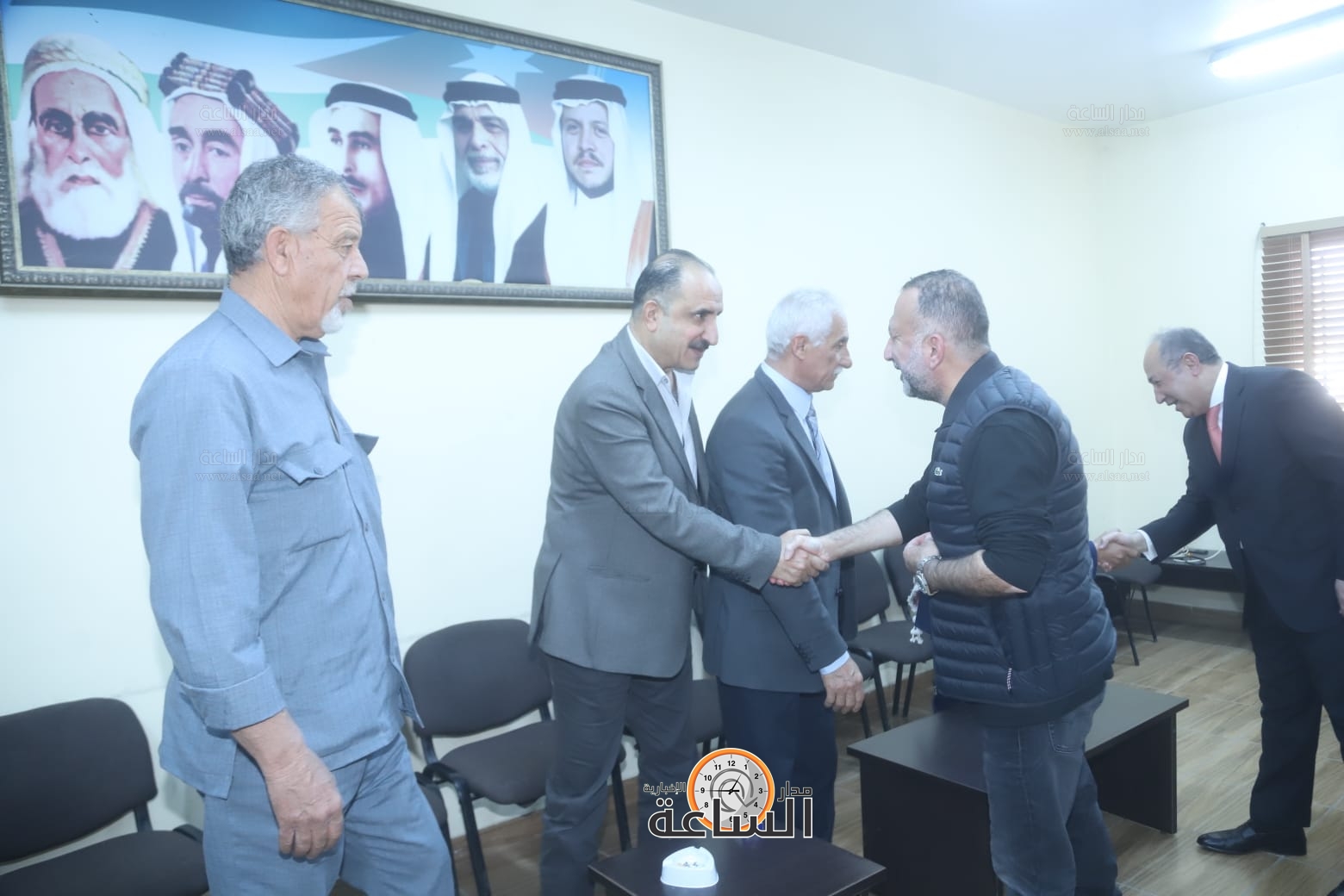 Madar Al-Saa Images 0.7389058901940523