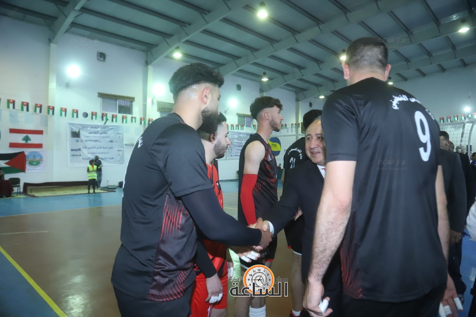 Madar Al-Saa Images 0.3928170767995395