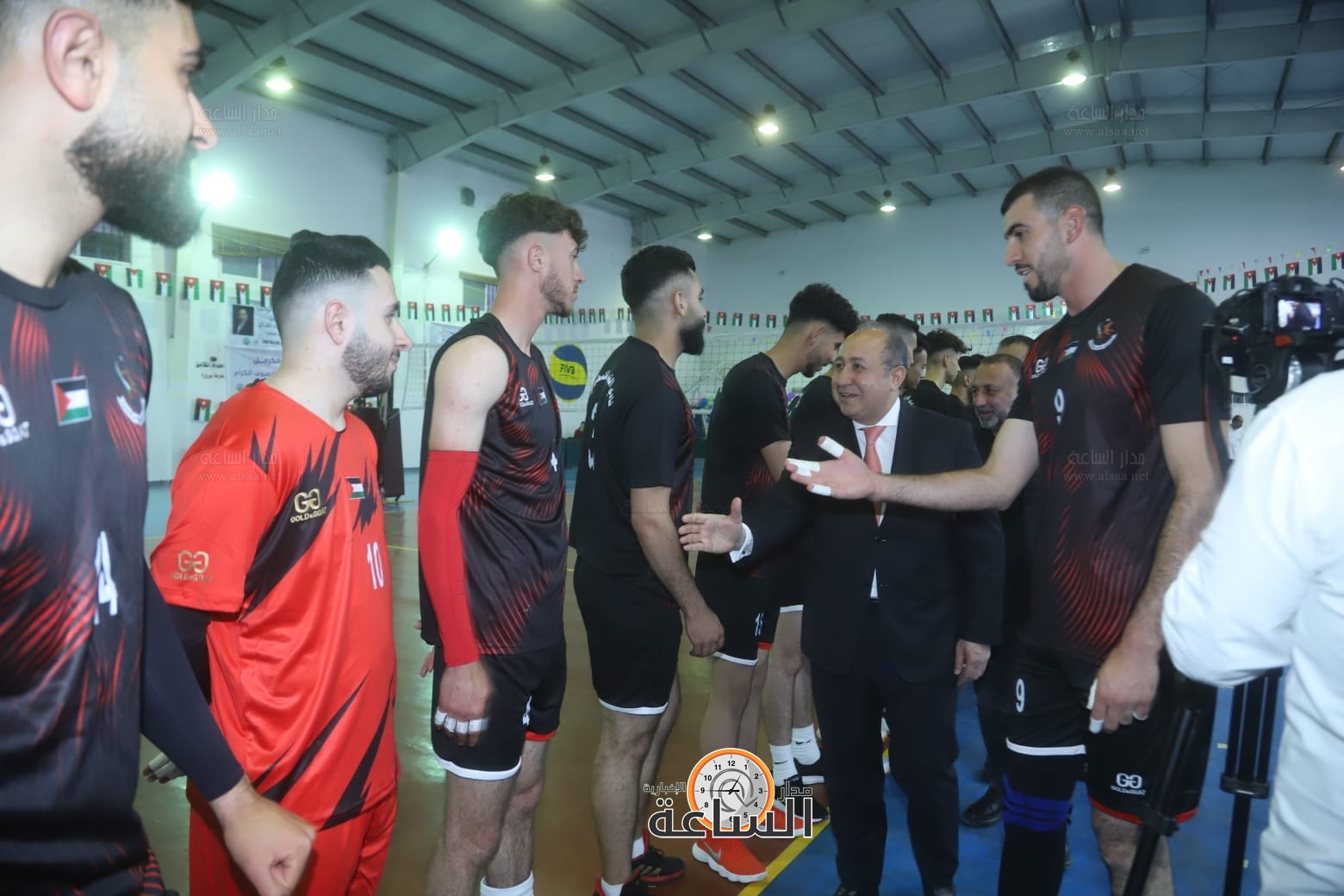 Madar Al-Saa Images 0.12496543203097321