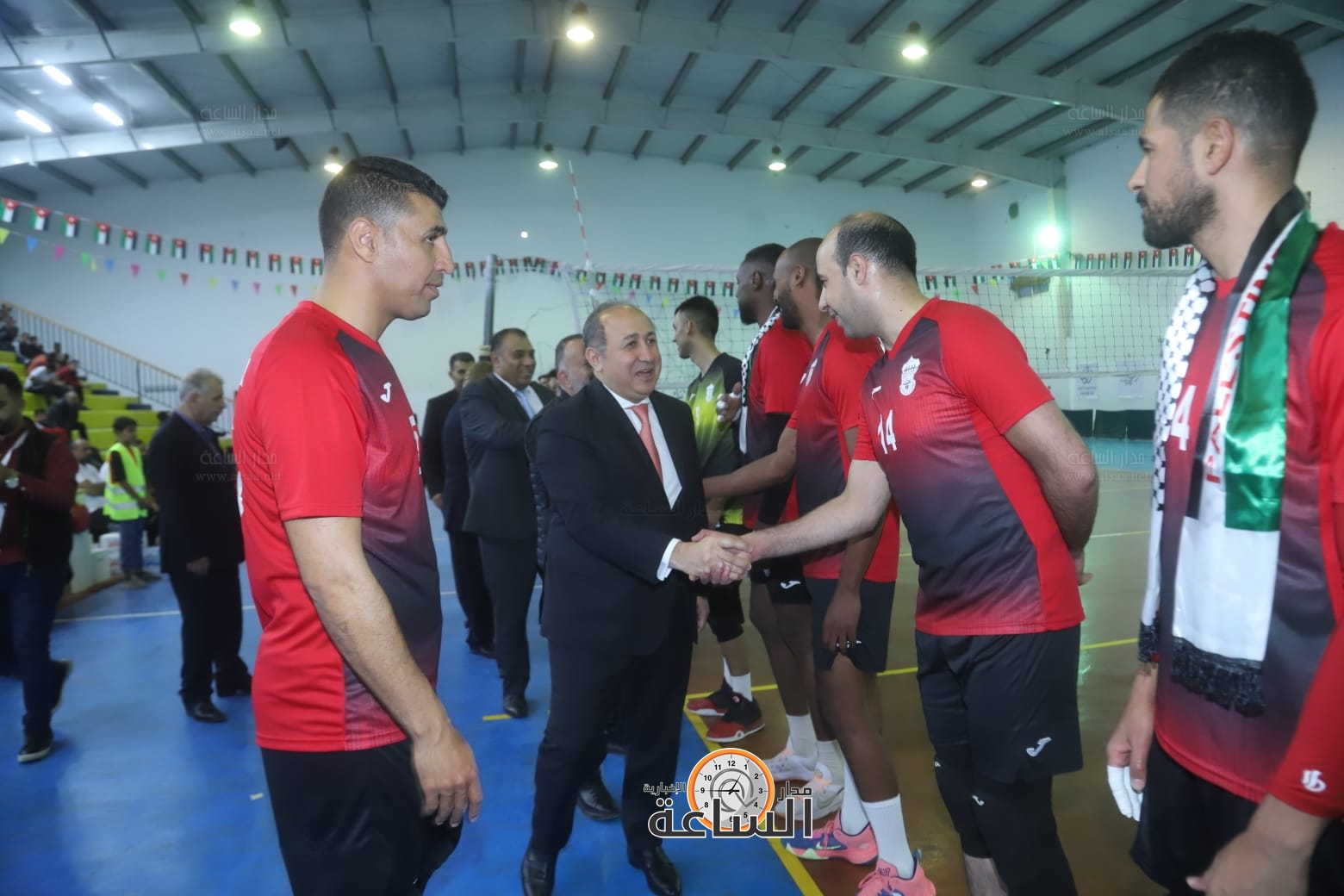 Madar Al-Saa Images 0.7139678387393564