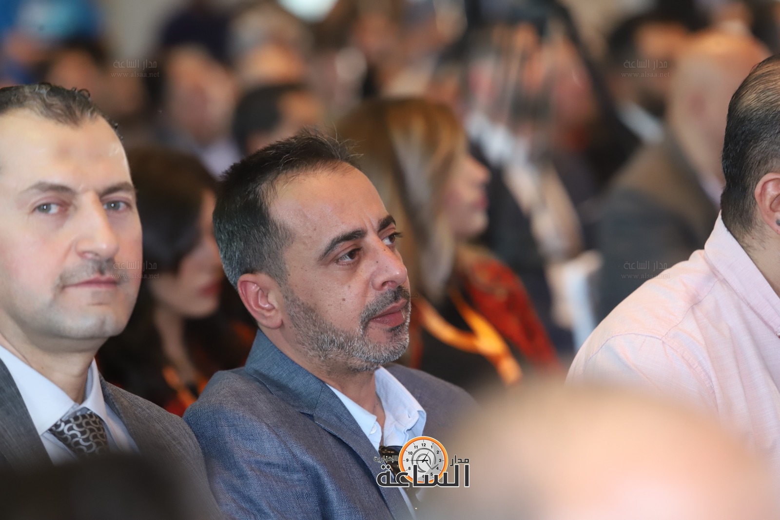 Madar Al-Saa Images 0.7146108323816647