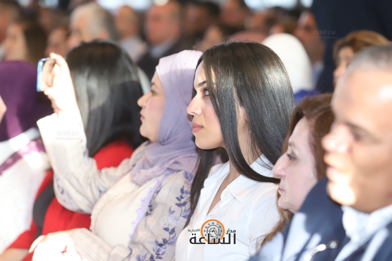 Madar Al-Saa Images 0.6909492223678901