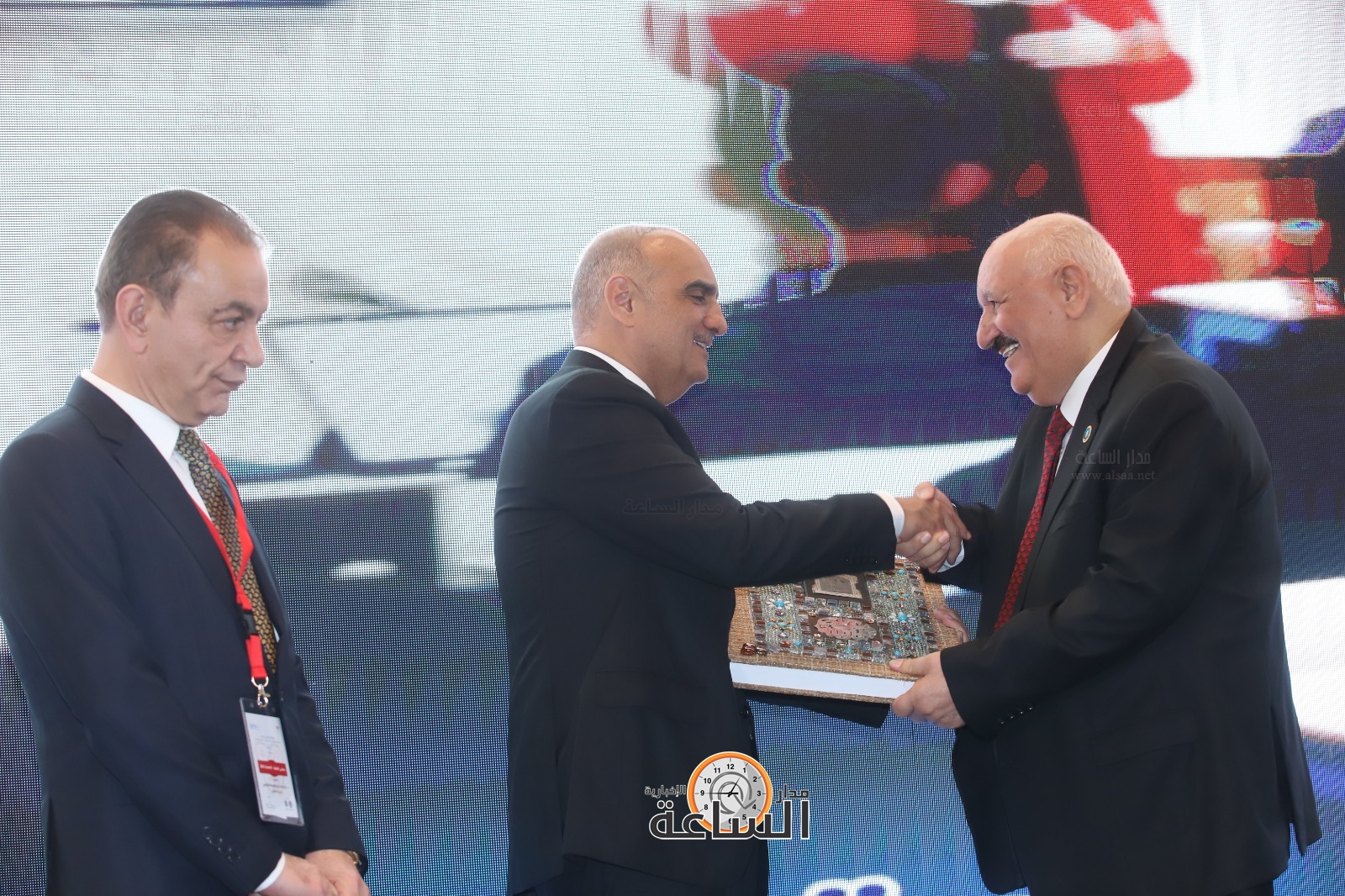 Madar Al-Saa Images 0.6416529247911771