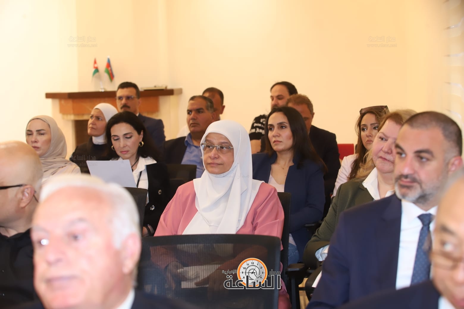 Madar Al-Saa Images 0.9756918446632976