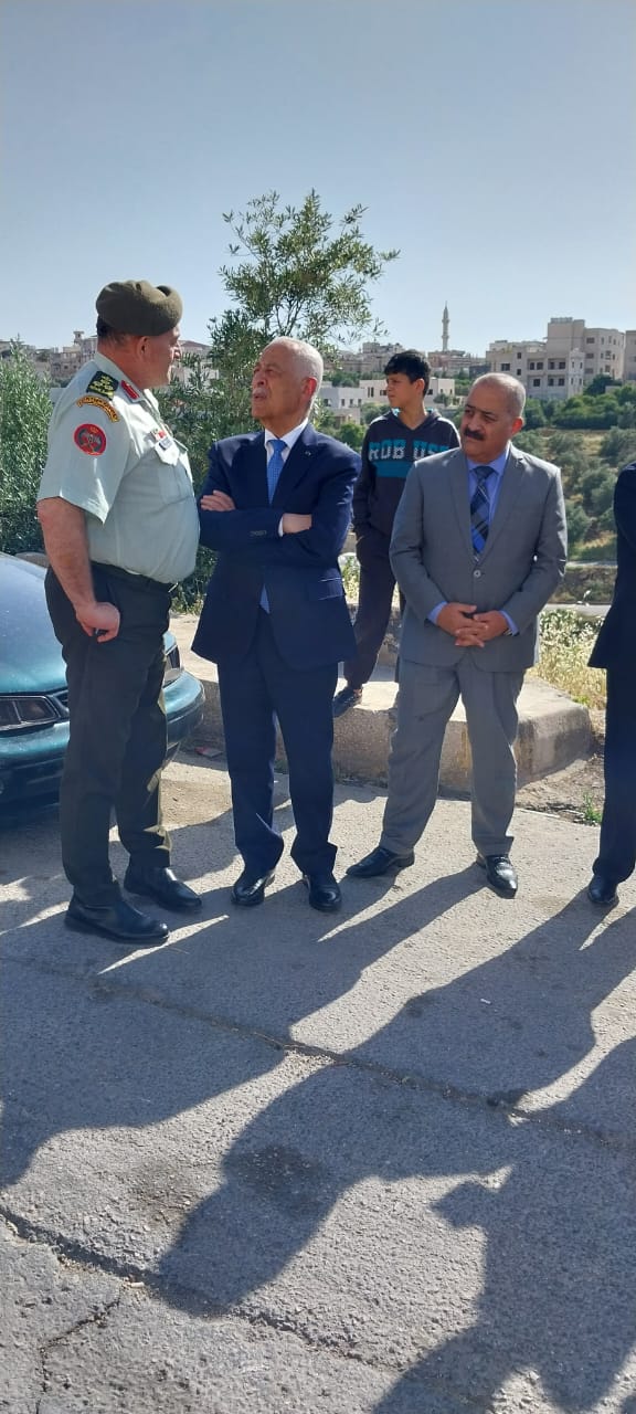 Madar Al-Saa Images 0.3748558452774047