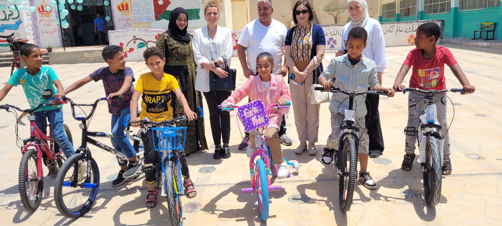 Madar Al-Saa Images 0.11435373702981222