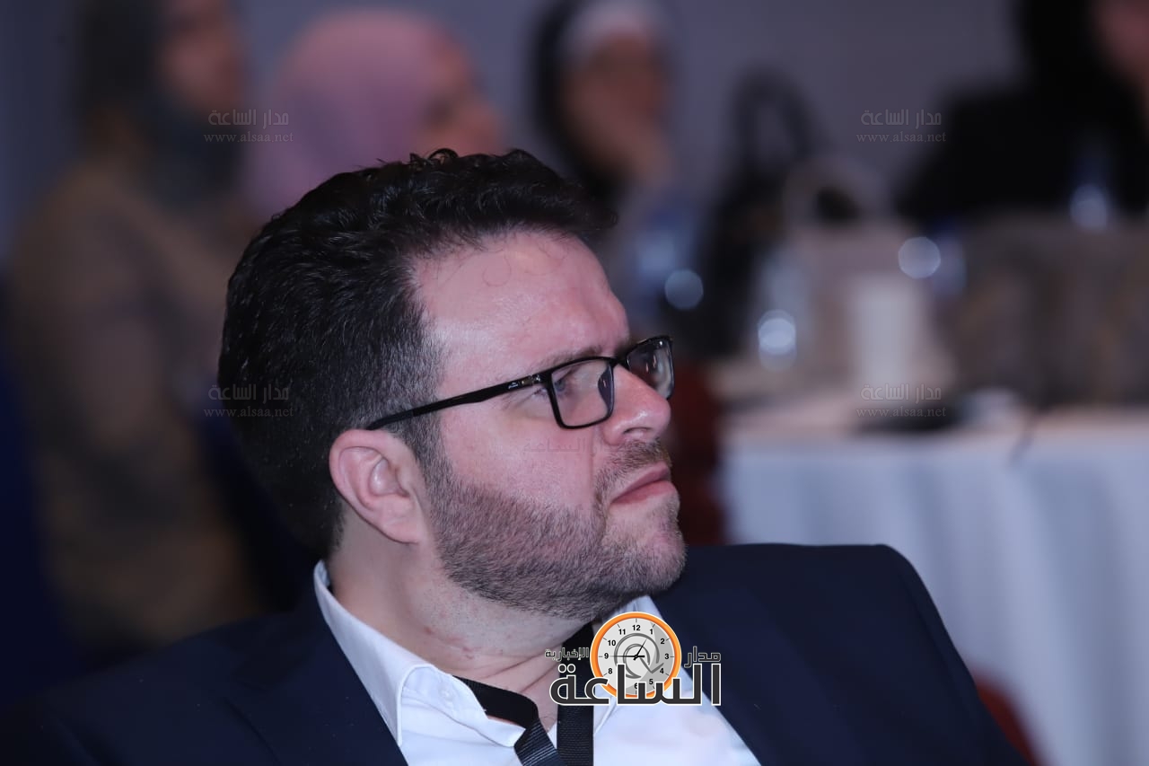 Madar Al-Saa Images 0.6294934904493377