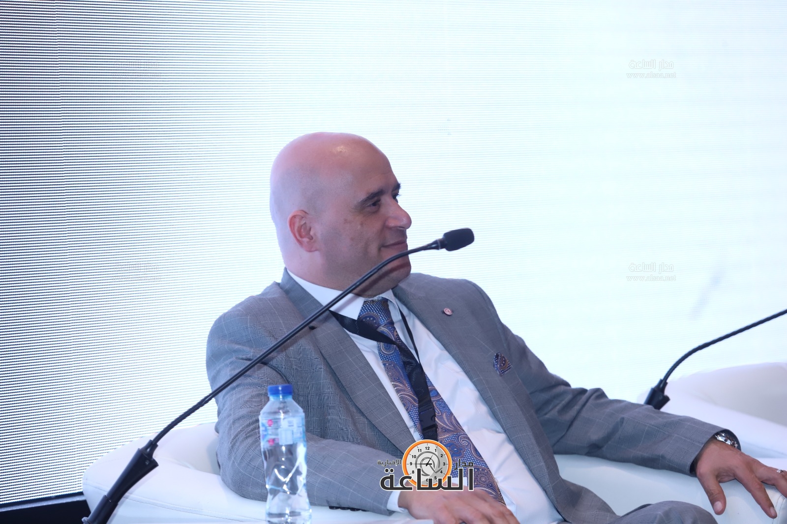 Madar Al-Saa Images 0.23716120131270846