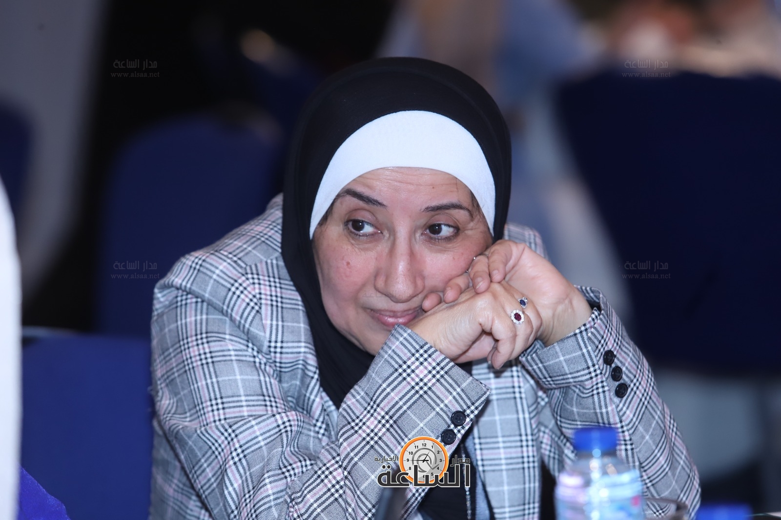 Madar Al-Saa Images 0.4425304318629406