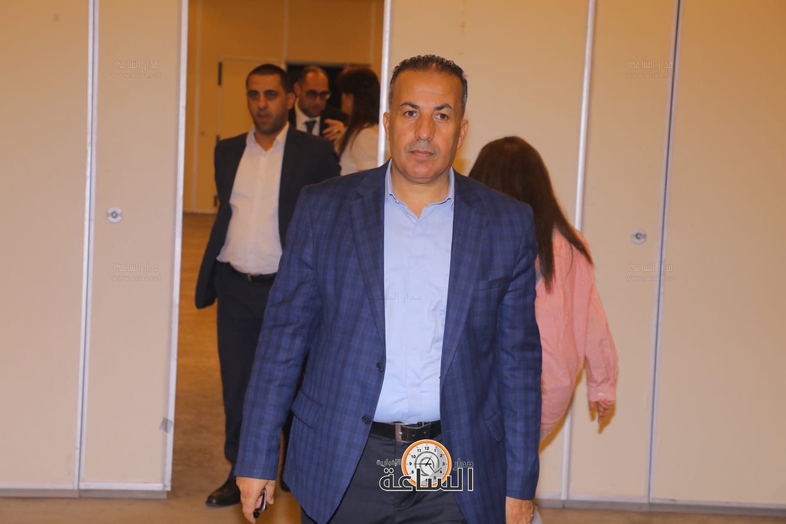 Madar Al-Saa Images 0.6365778123750274