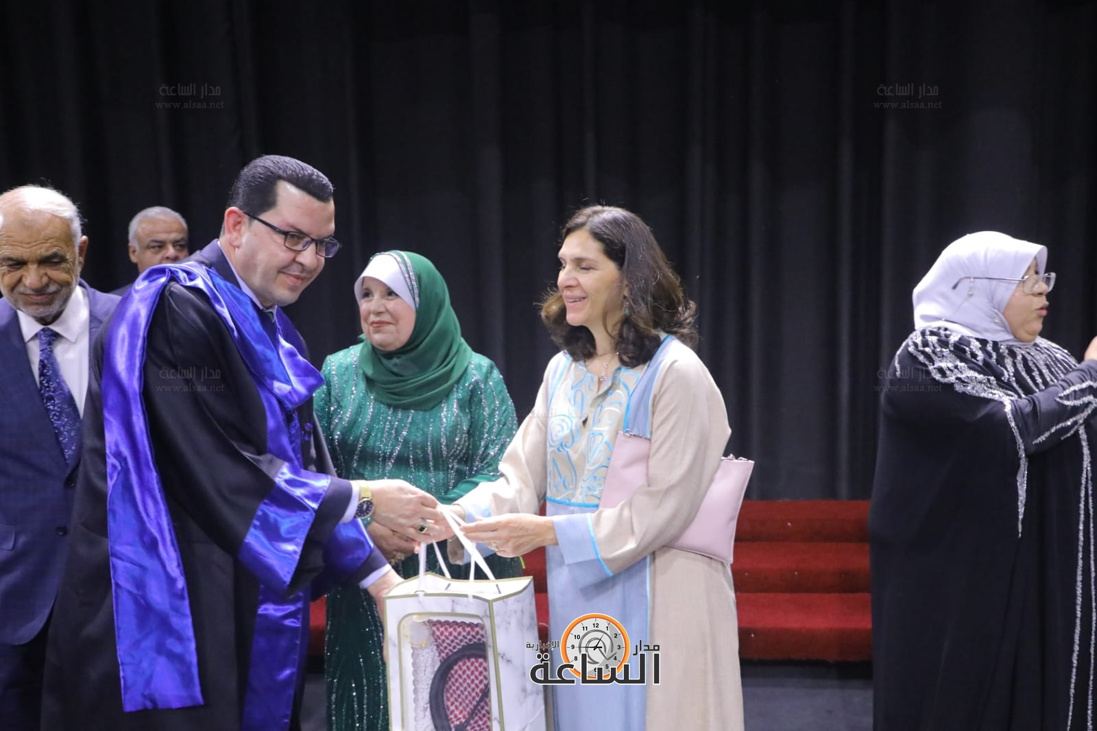 Madar Al-Saa Images 0.8129913548754617