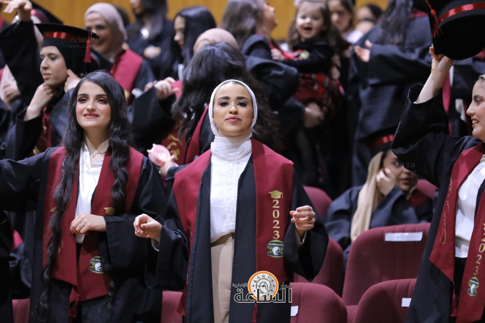 Madar Al-Saa Images 0.8840354361489173