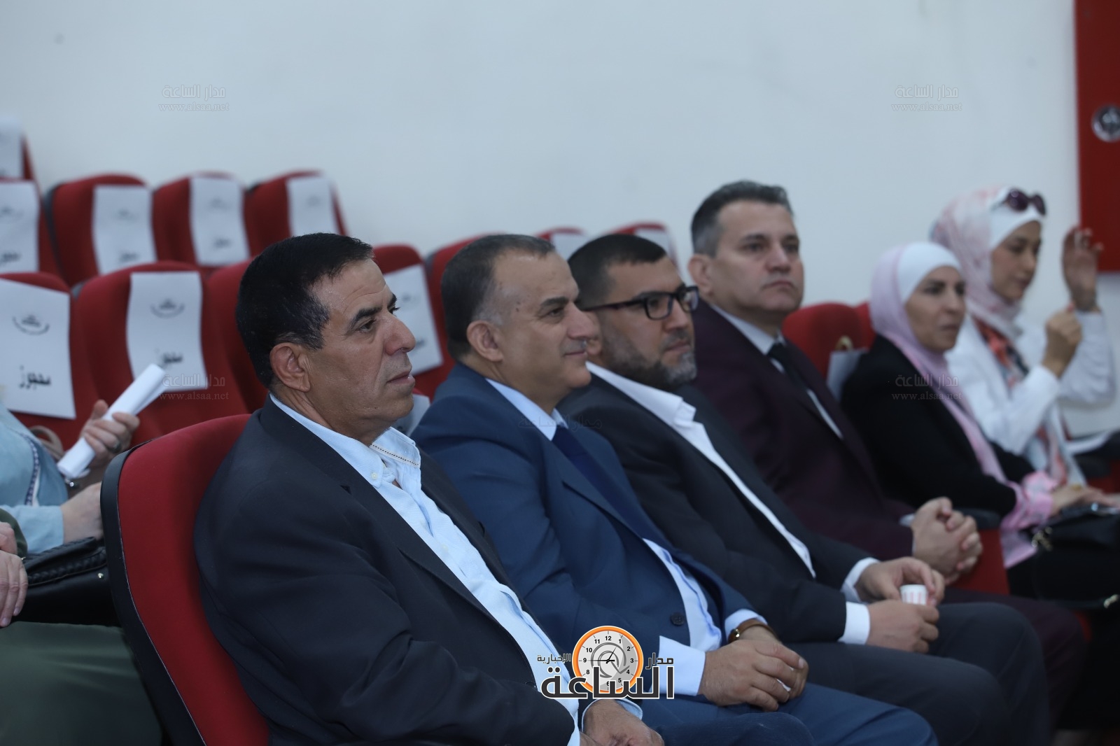 Madar Al-Saa Images 0.007490055688968766