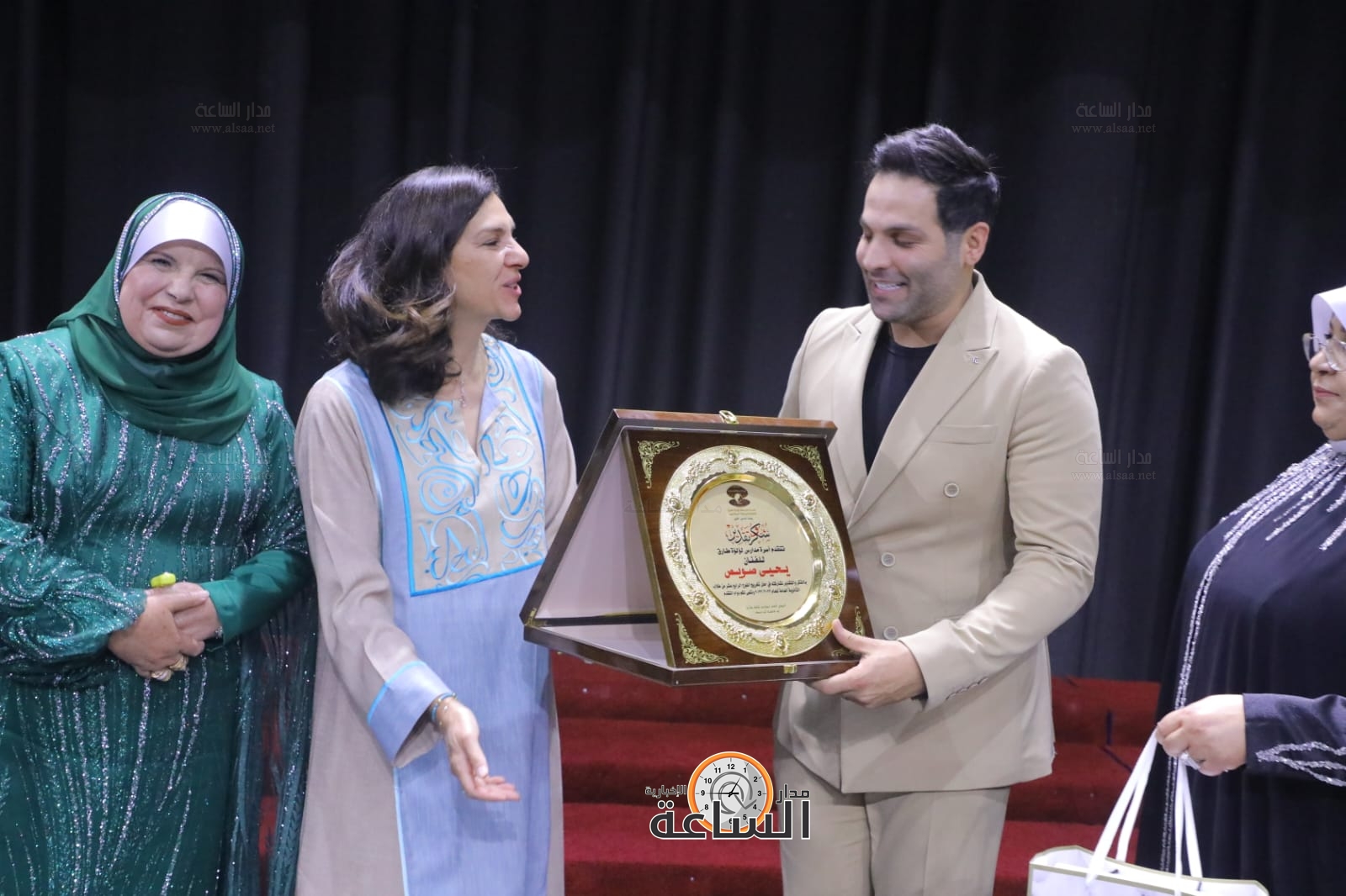 Madar Al-Saa Images 0.35865561032501403