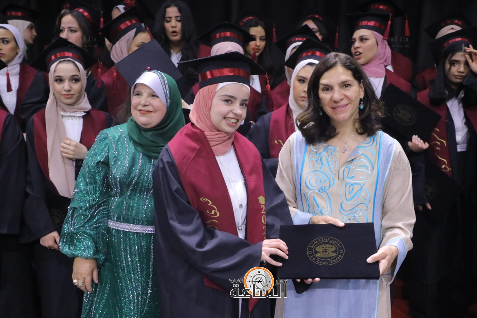 Madar Al-Saa Images 0.7813426695047418