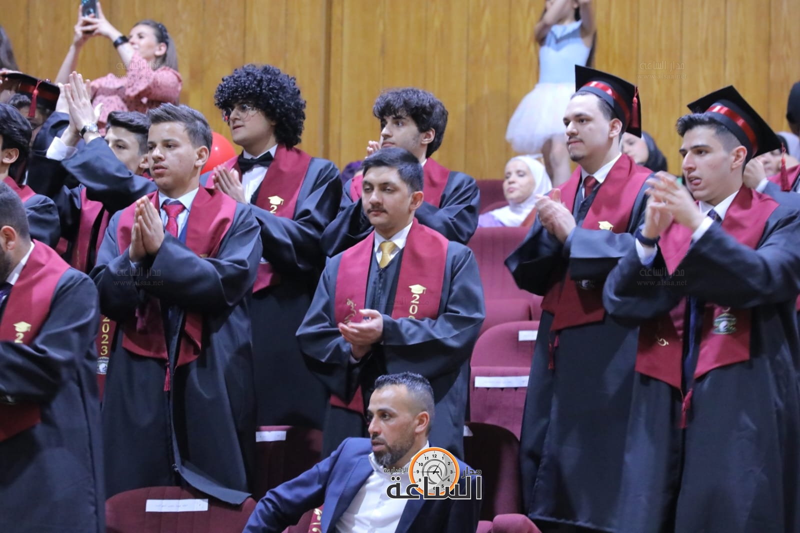 Madar Al-Saa Images 0.8368663214832341