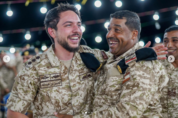 Madar Al-Saa Images 0.7682804275509205