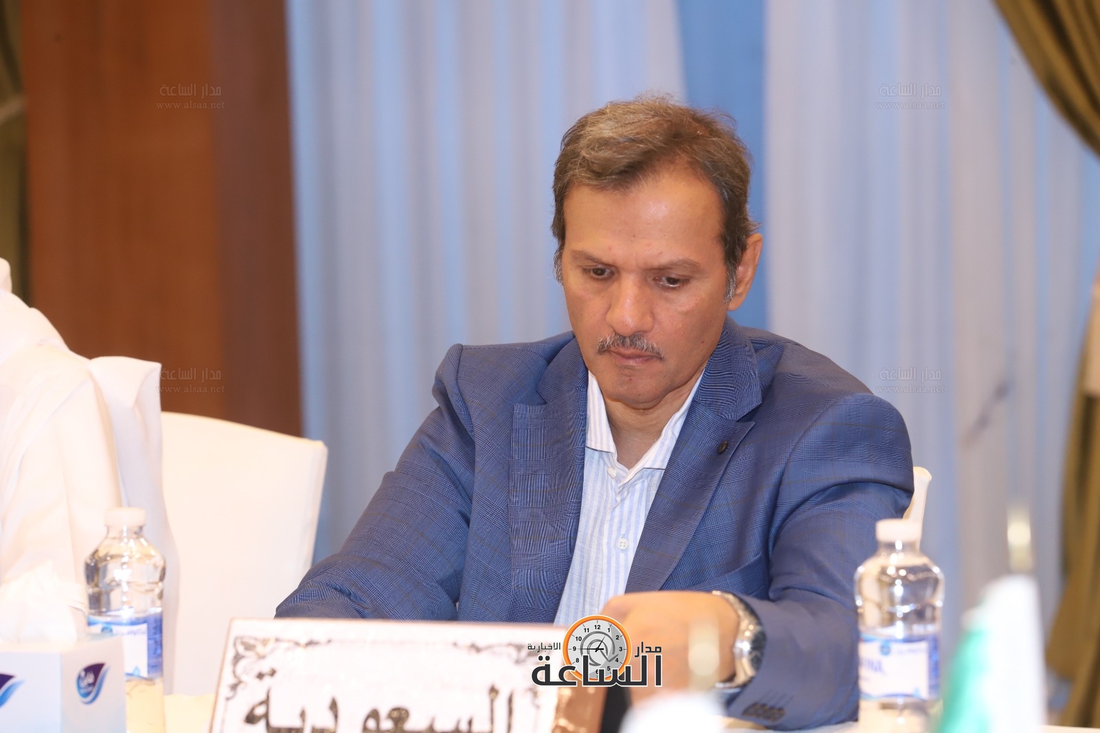 Madar Al-Saa Images 0.42197143047121366