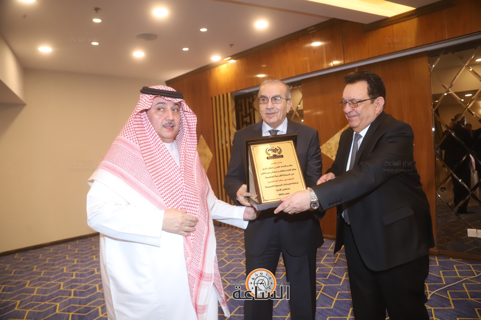 Madar Al-Saa Images 0.7693996775099718