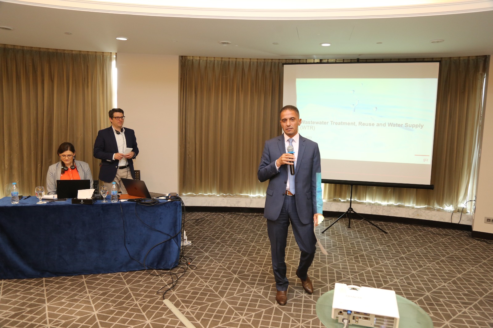 Madar Al-Saa Images 0.6946691371396649