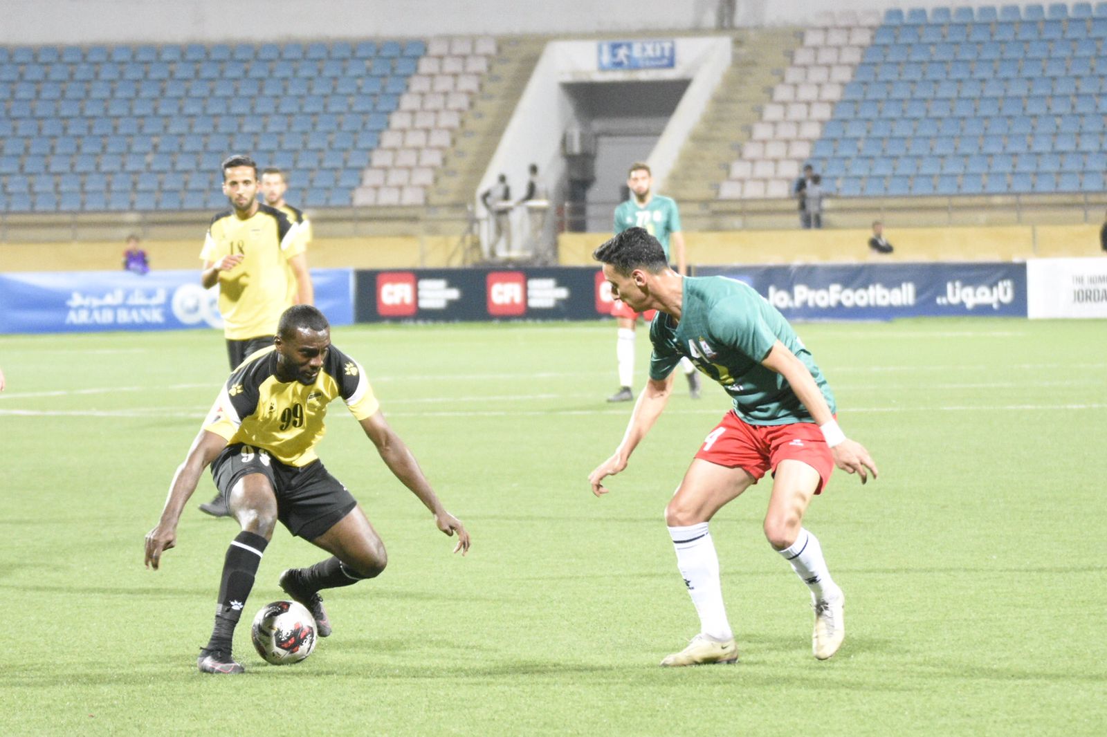 Madar Al-Saa Images 0.40327635270398043