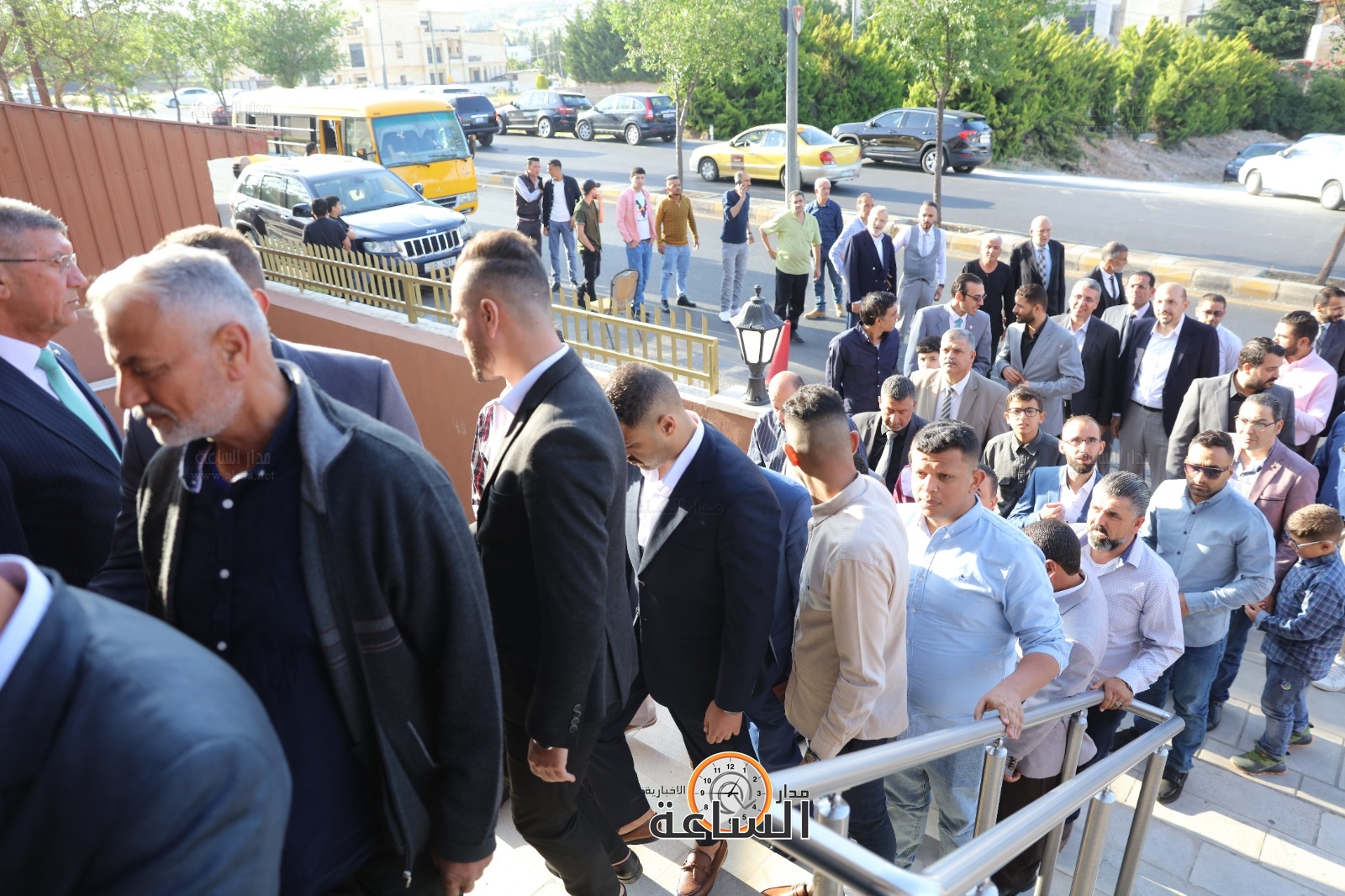 Madar Al-Saa Images 0.1744072092691642