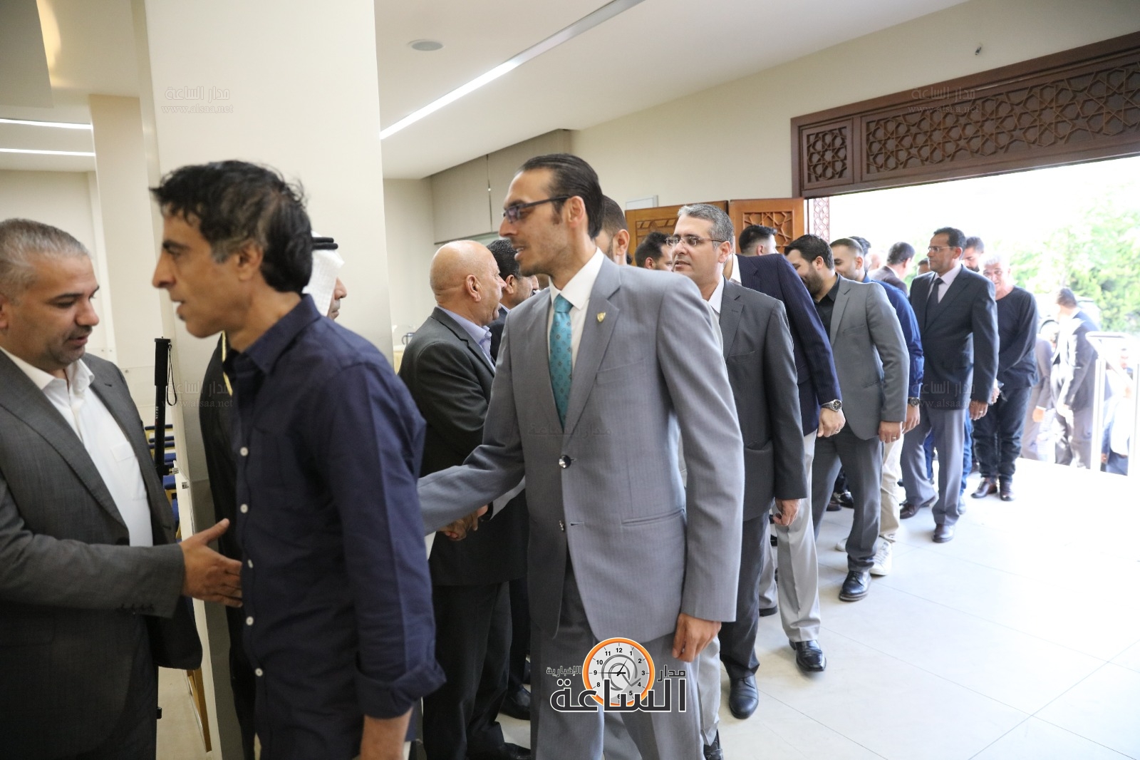 Madar Al-Saa Images 0.4411396210237697