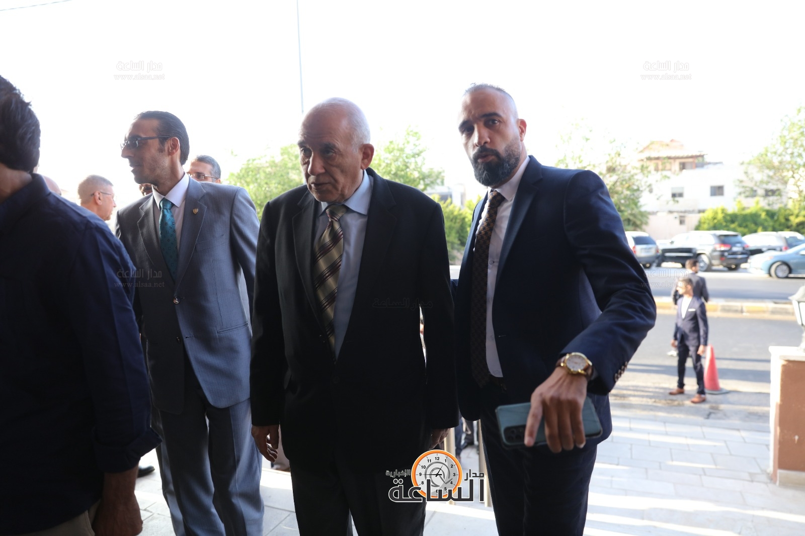 Madar Al-Saa Images 0.26833494357570875