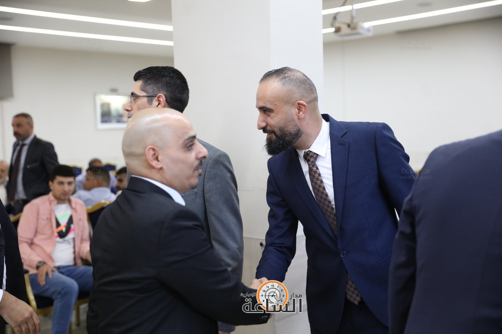 Madar Al-Saa Images 0.9664659407906312