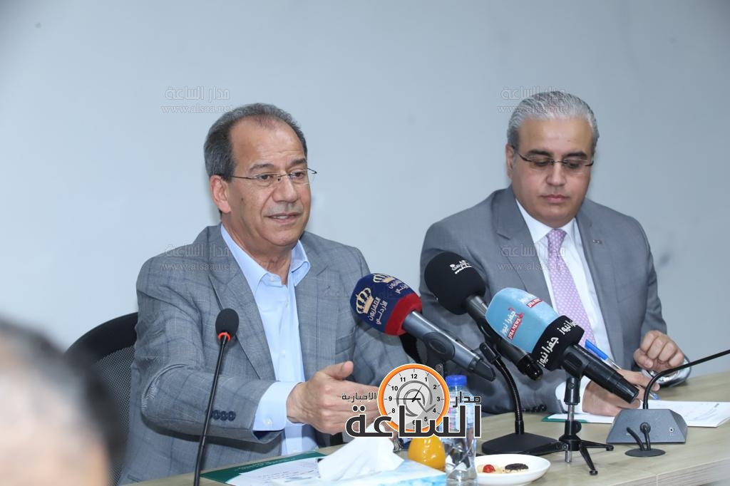 Madar Al-Saa Images 0.7420507073200685