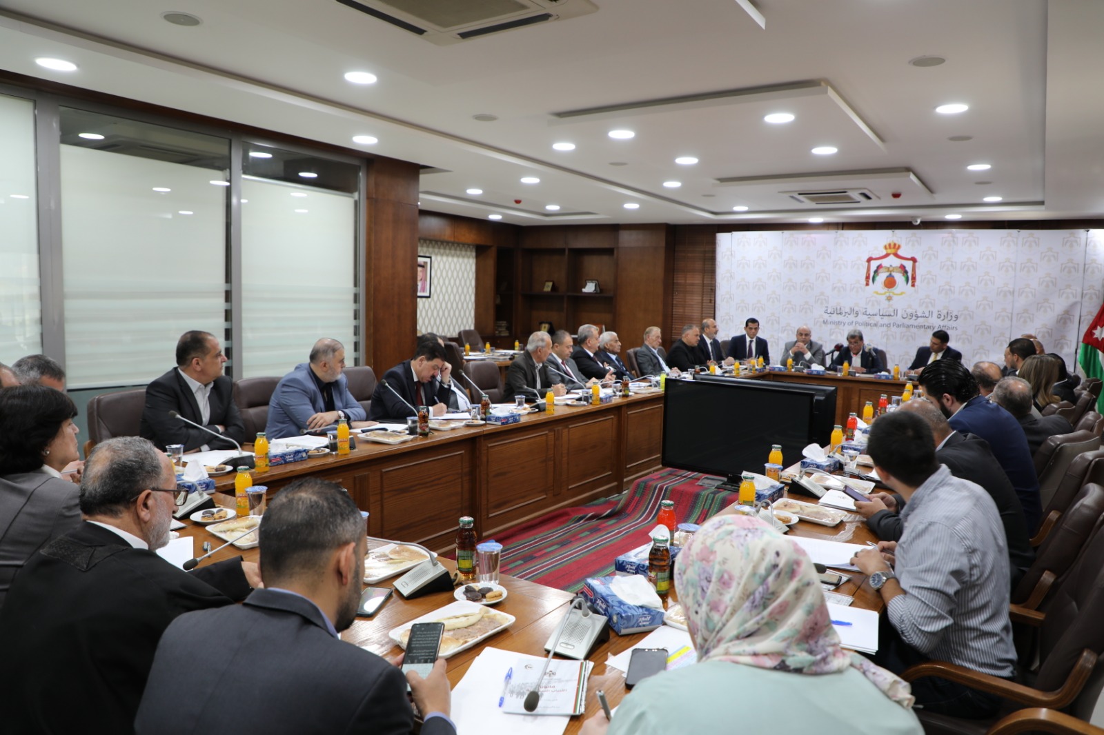 Madar Al-Saa Images 0.921118235925964