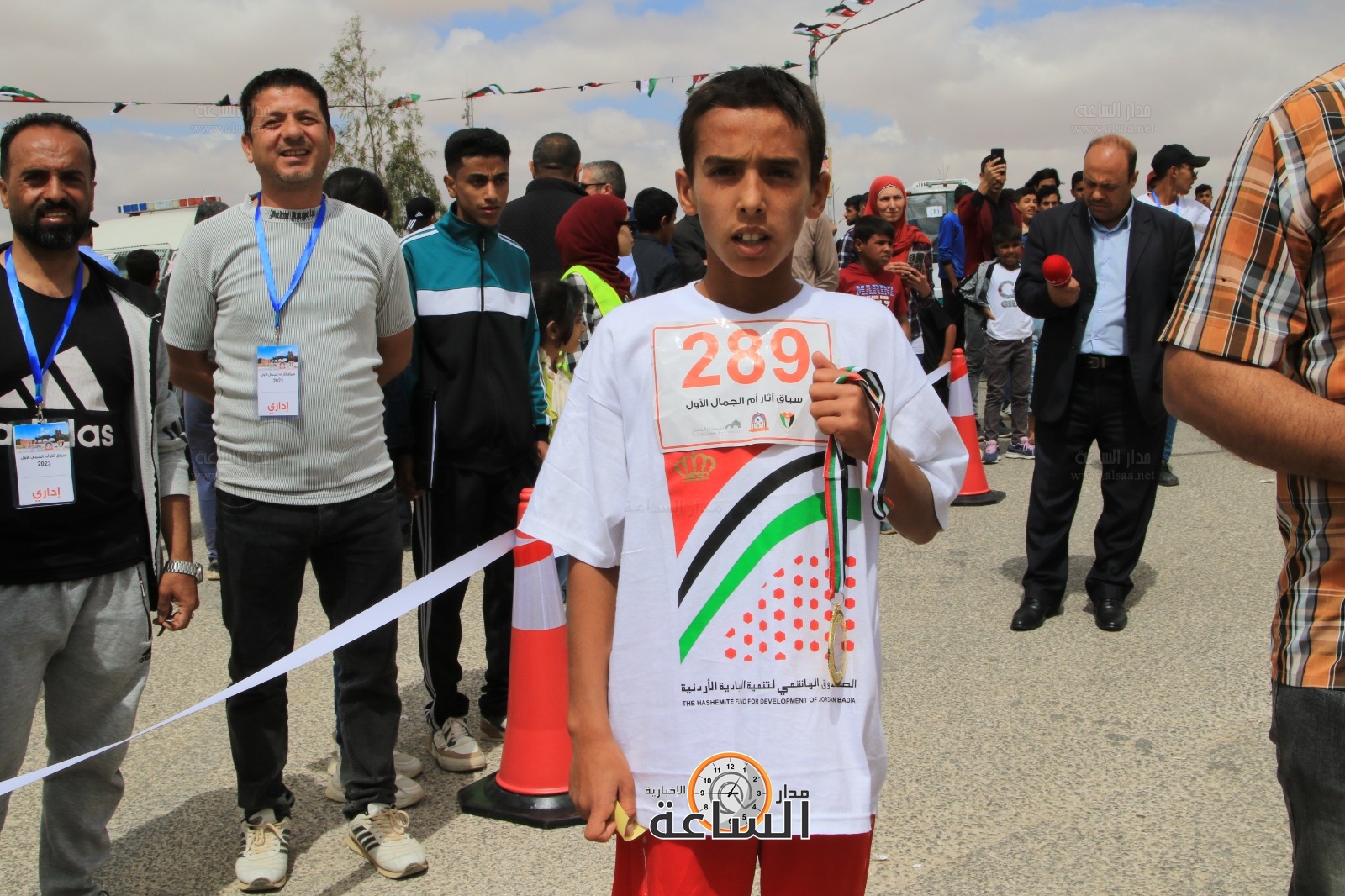 Madar Al-Saa Images 0.6165385383618047