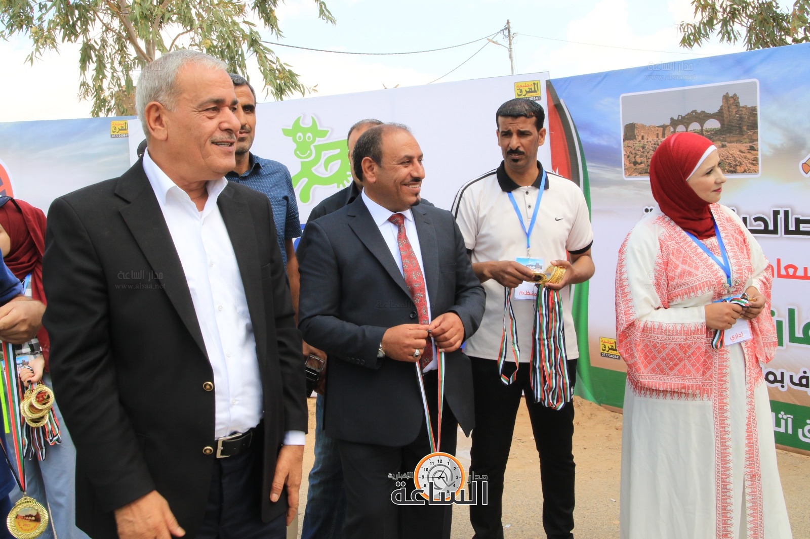 Madar Al-Saa Images 0.8962385354219926