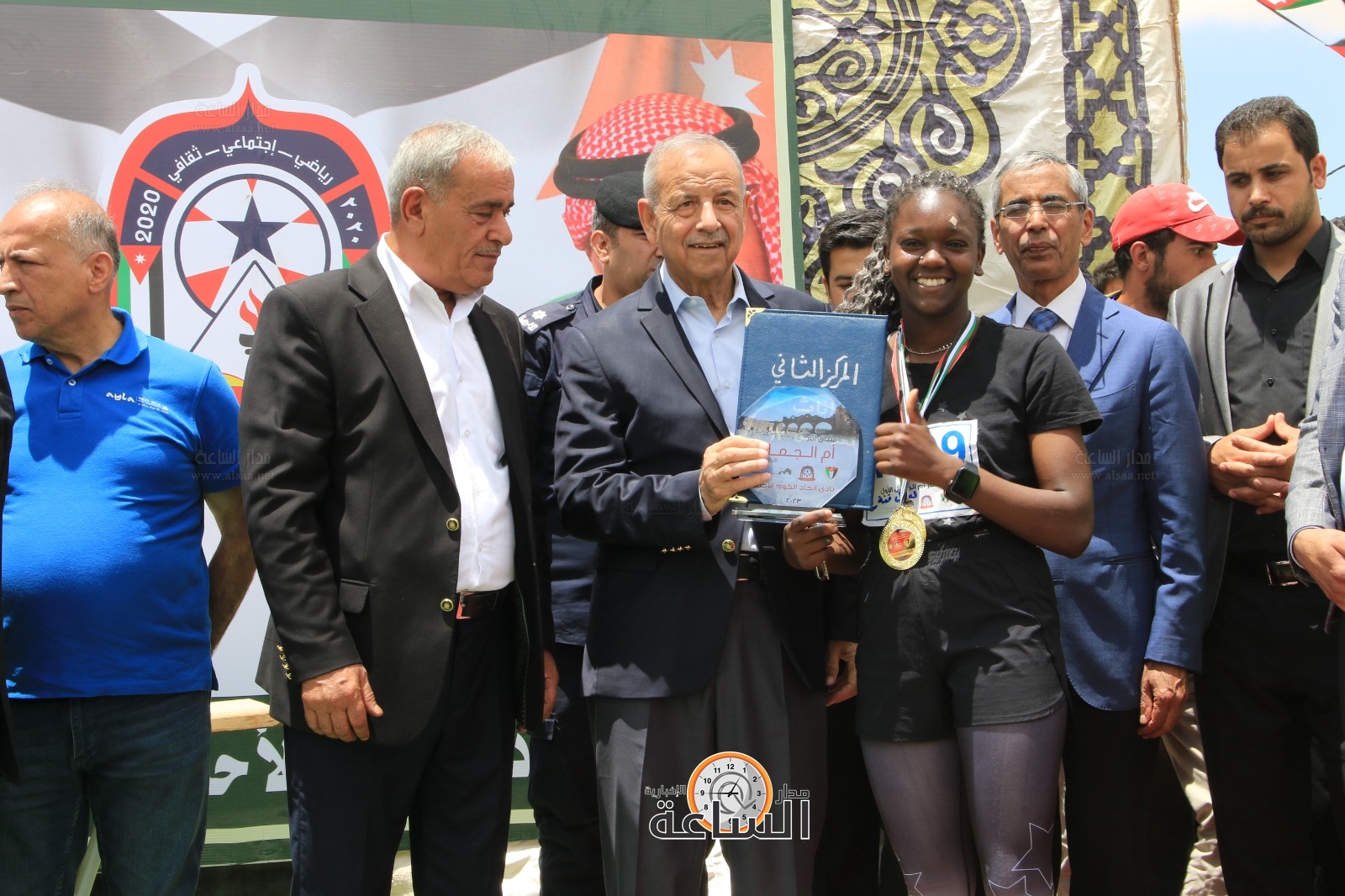 Madar Al-Saa Images 0.42112912901079125