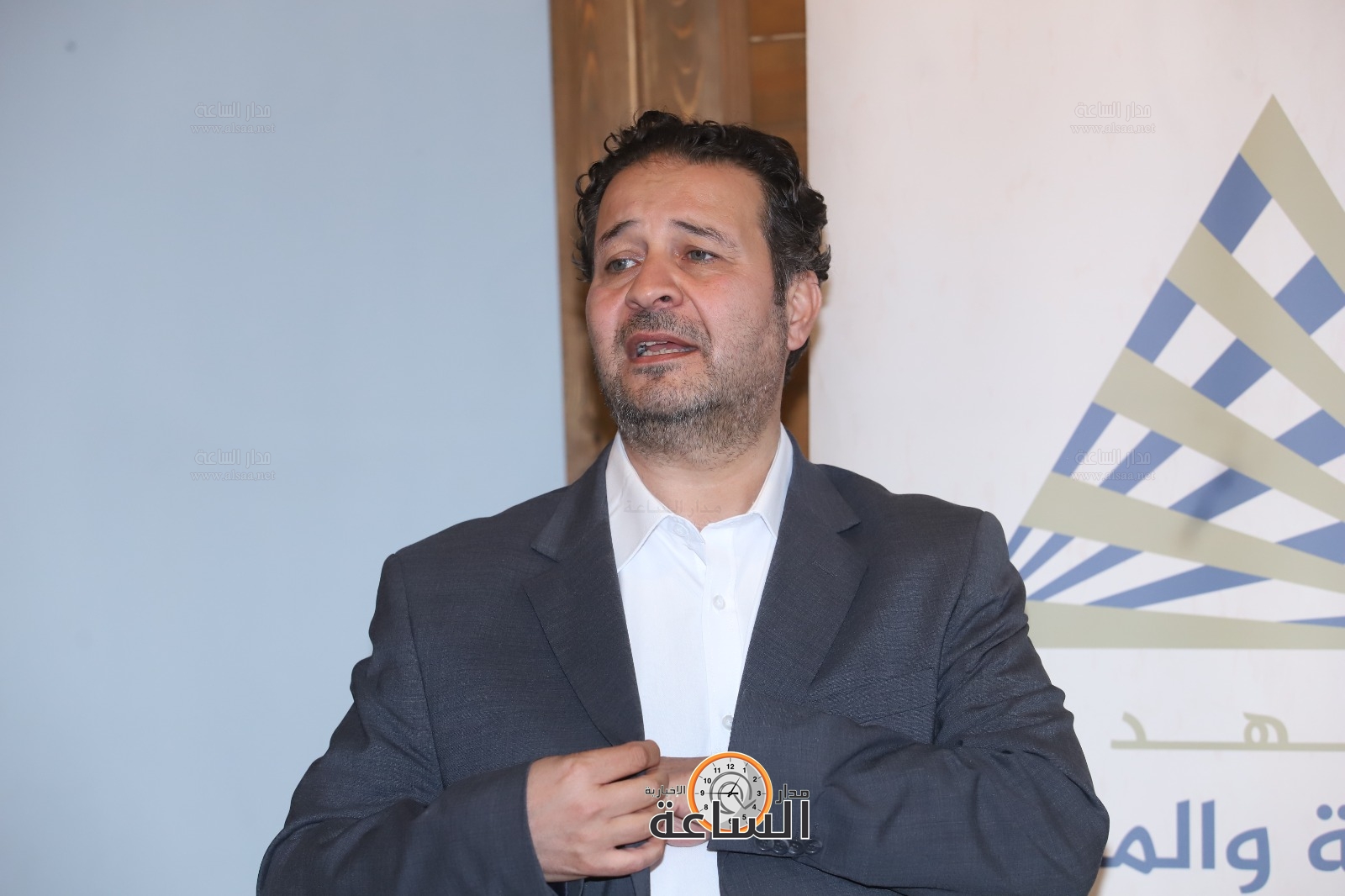 Madar Al-Saa Images 0.13143938884212192