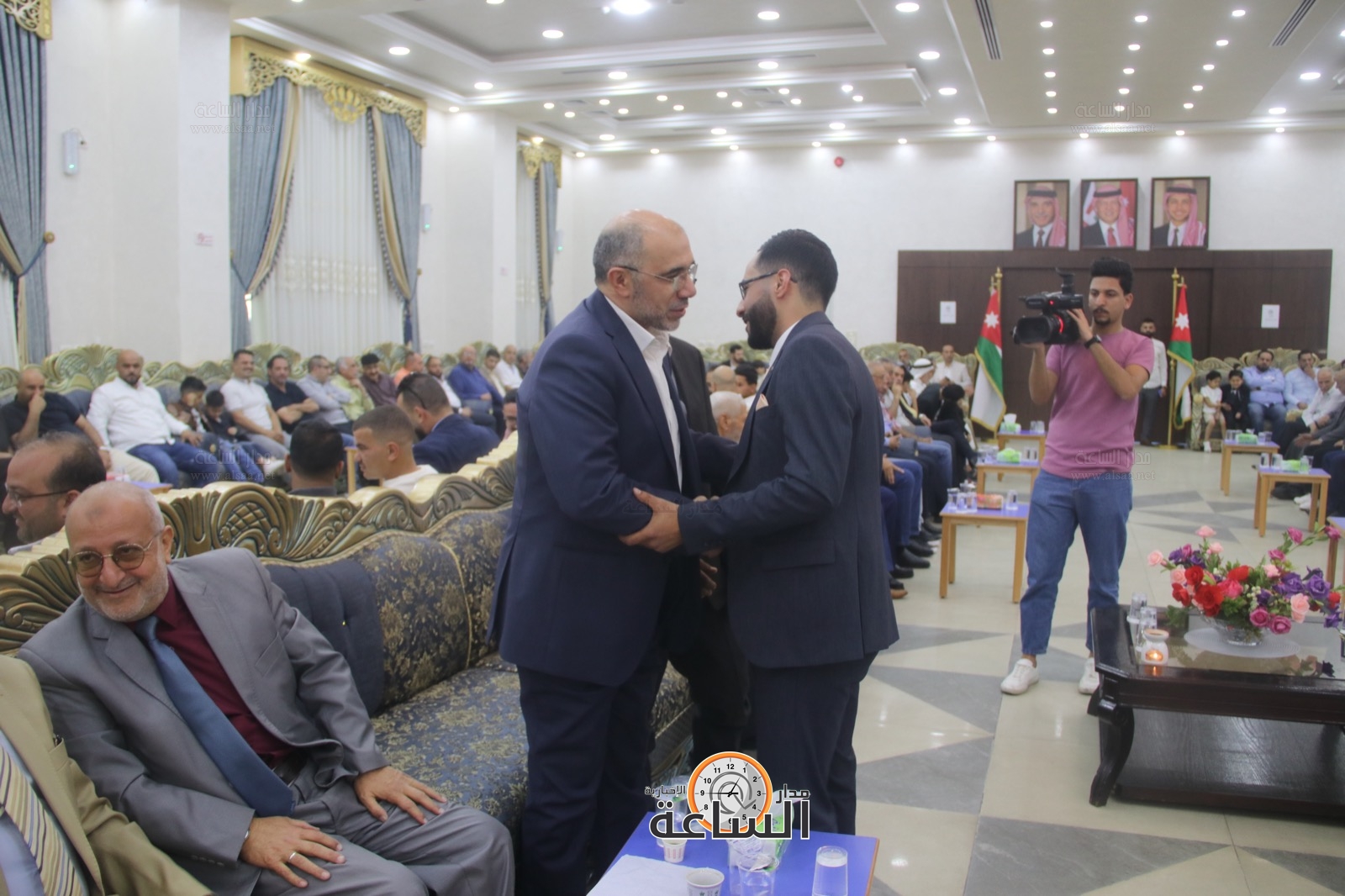 Madar Al-Saa Images 0.09781231595092899